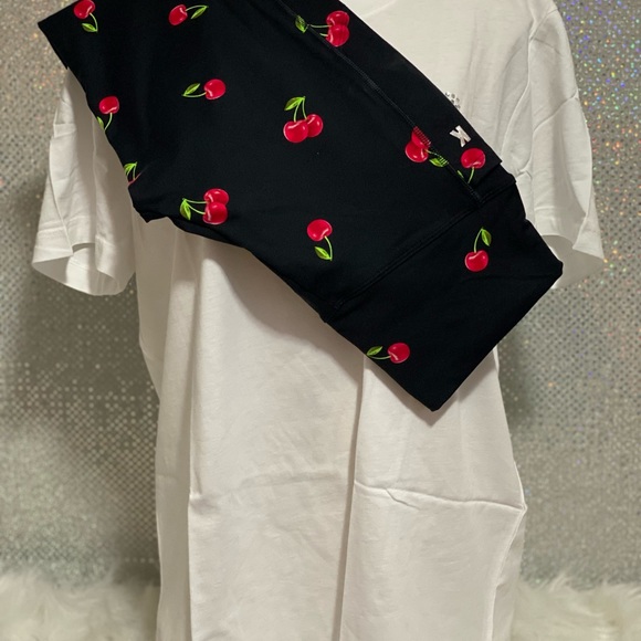 🍒 New Victoria Secret Pink Bling Cherry Tee & High Waisted Legging Set 🍒 - Picture 4 of 12